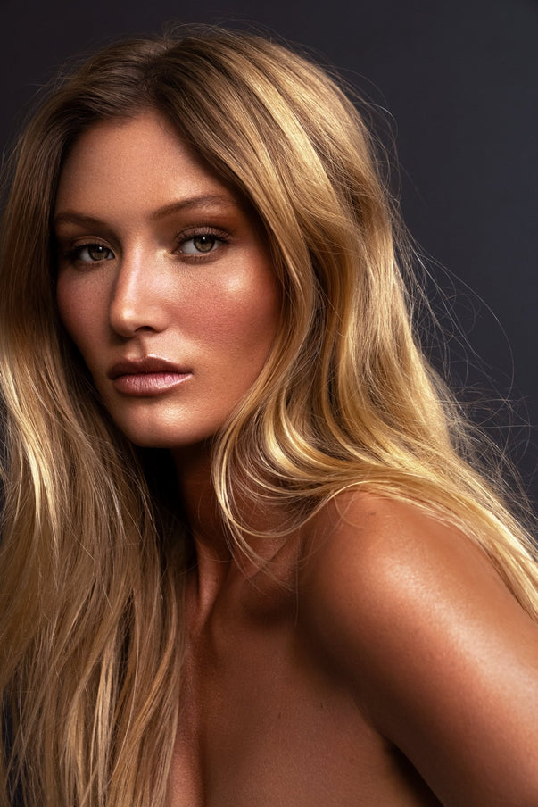 Body Bling - Rose Gold Bronzing Shimmer Lotion - Scott Barnes