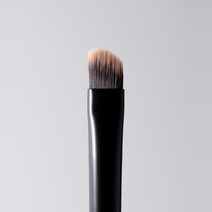 60 - The Lip &amp; Eye Duality Liner Brush - Scott Barnes