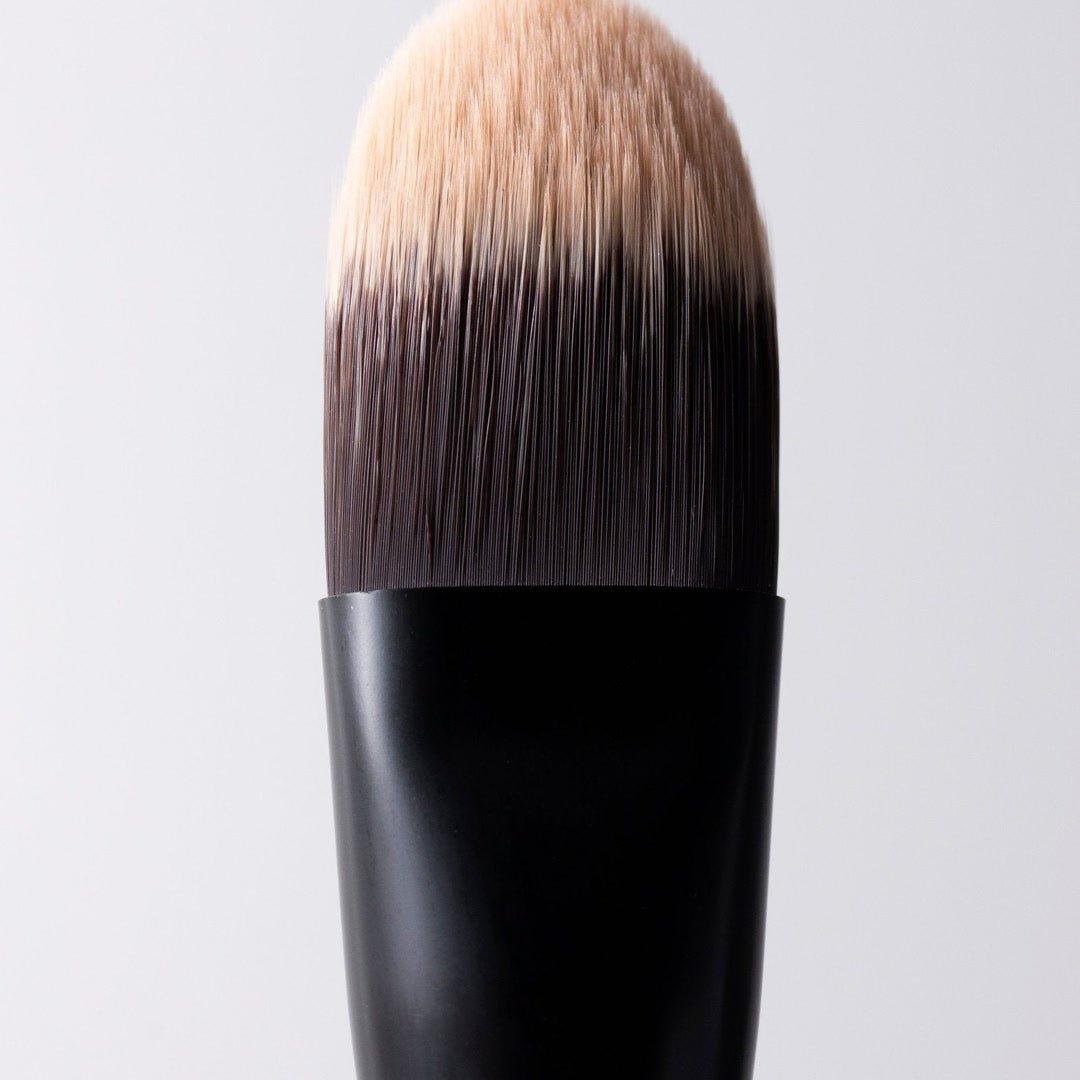 Scott Barnes #70 Precision Coverage Concealer Brush - Scott Barnes